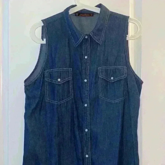 Top in color jeans - Picture 2 of 3